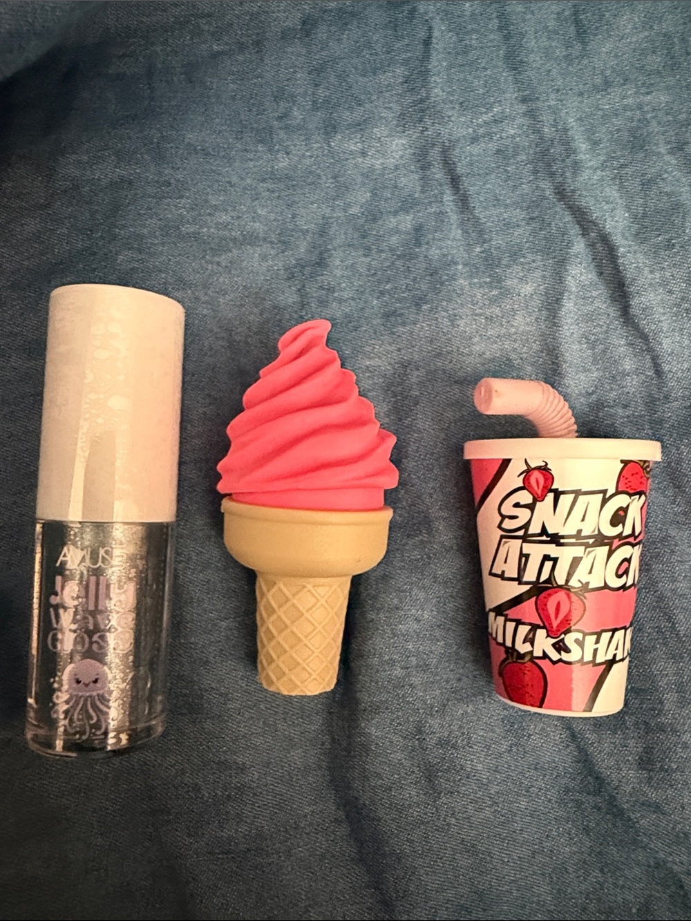 Fun Stuff Lot-lip gloss & sharpeners